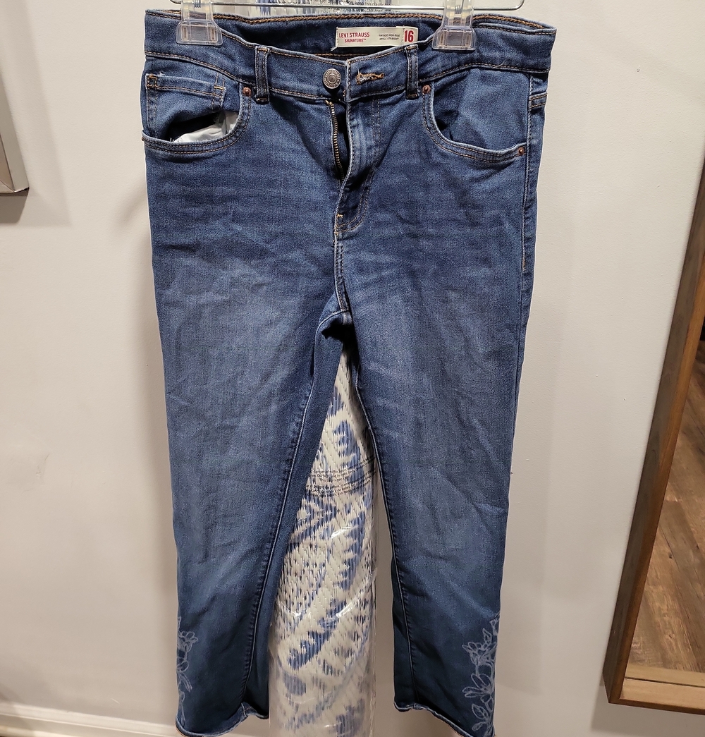 Lee Women's Skinny Jeans in Medium Blue with Embroidered Hem